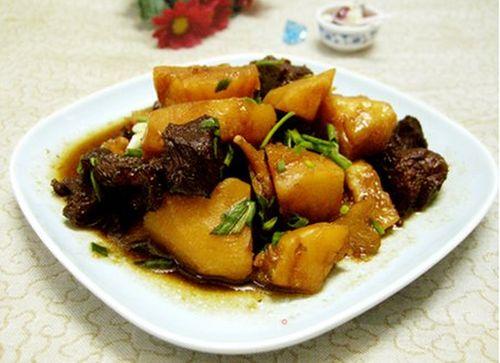 餐厅爆料土豆炖牛肉视频,土豆炖牛肉,一锅暖胃的冬日佳肴 第3张 餐厅爆料土豆炖牛肉视频,土豆炖牛肉,一锅暖胃的冬日佳肴 第3张